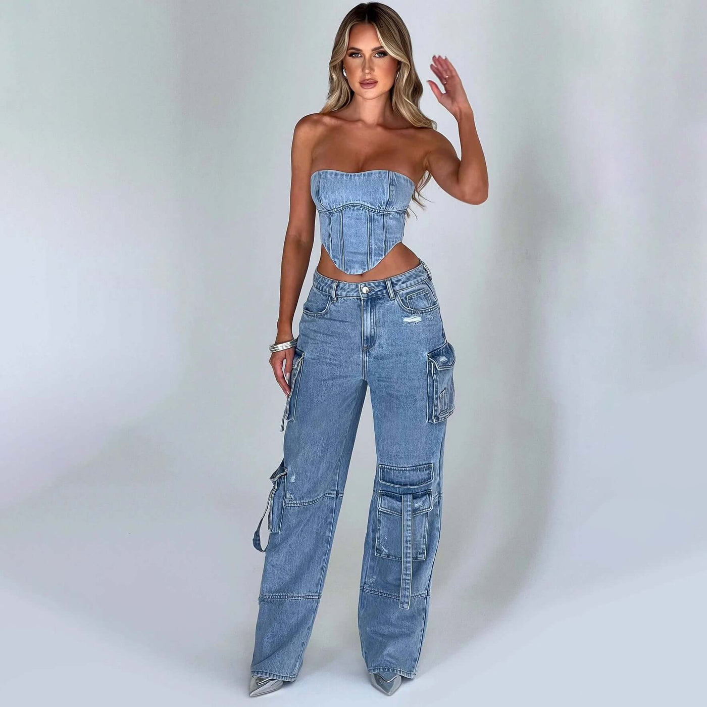 Women's low waist denim set with tube top and stitched pockets