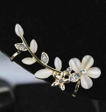Opal Leaf EarNail Earring Petal Set Diamond Korean Version Ear Bone Ear Clip eprolo