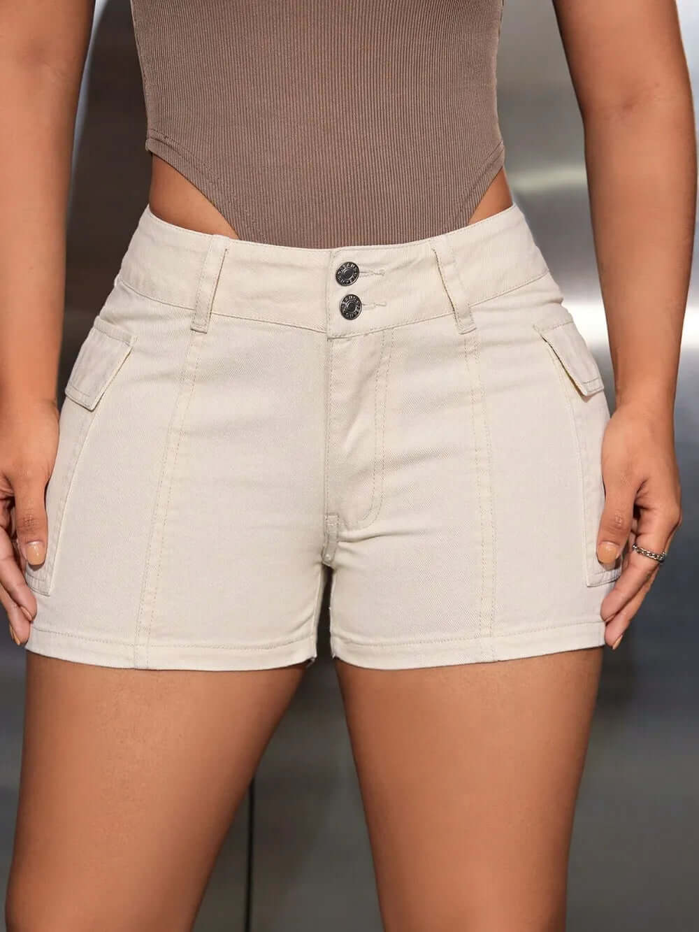 Mid-Rise Waist Denim Shorts with Pockets eprolo