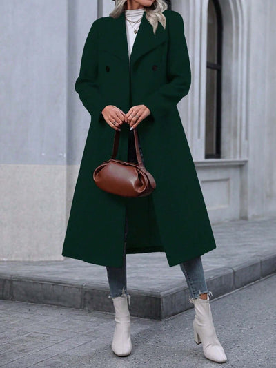 Minimalist long-sleeve winter coat for commuting and casual wear