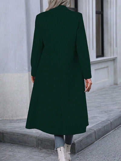 Minimalist long-sleeve winter coat for commuting and casual wear